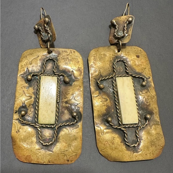 Vintage Brazilian earrings with real ivory detail - Picture 10 of 17